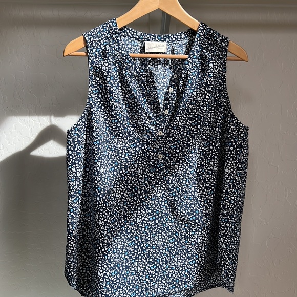 Tank Top Bundle - Picture 6 of 6